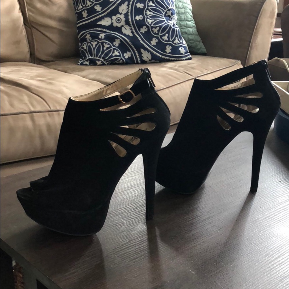 Black Peep Toe Pumps